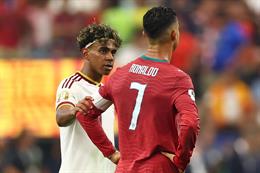 IShowSpeed khẩn cầu Lamine Yamal: Xin hãy cứu các fan Ronaldo