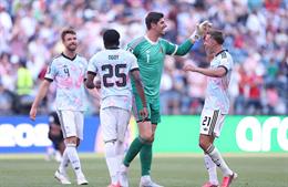 Courtois nói gì về thương vụ Rodri?
