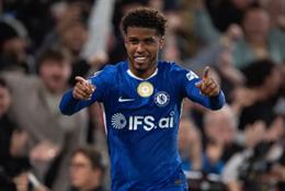 Paul Scholes nhận định vụ MU chiêu mộ Andrey Santos