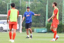 HLV Kim Sang Sik và bài toán mới ở hàng thủ ĐT Việt Nam