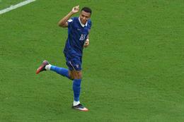 Mbappe tri ân Didier Deschamps trong ngày chia tay World Cup