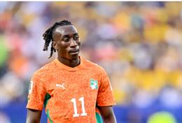 Hụt Morgan Rogers, Arsenal muốn vượt mặt Liverpool vụ Yan Diomande