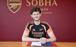 Điều gì đã hủy hoại sự nghiệp của Illan Meslier - tân binh của Arsenal?