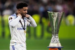 Tháng 7 sắp kết thúc và Jadon Sancho vẫn đang thất nghiệp