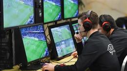 UEFA yêu cầu VAR chỉ can thiệp các tình huống sai rõ ràng