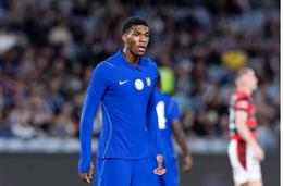 Crystal Palace theo đuổi hậu vệ của Chelsea