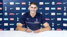 Micky van de Ven gia hạn hợp đồng với Tottenham