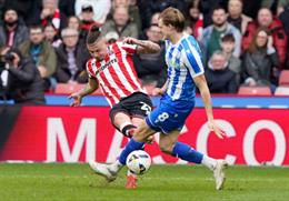 Kalvin Phillips tiếp tục rời Man City theo dạng cho mượn