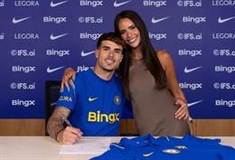 Nhan sắc bạn gái xinh đẹp của tân binh Chelsea, Pep Chavarria