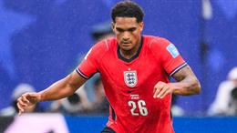 Arsenal đàm phán chiêu mộ trung vệ Jarell Quansah từ Leverkusen