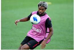 Liverpool đạt thỏa thuận chuyển nhượng ngôi sao của PSG Ibrahim Mbaye 