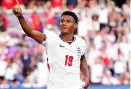 Al Hilal chi đậm mua Ollie Watkins