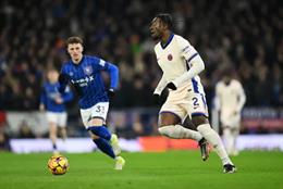 Chelsea tiếp tục cho mượn Axel Disasi
