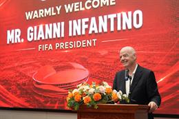 Chủ tịch FIFA: Việt Nam có thể trở thành cường quốc bóng đá thế giới