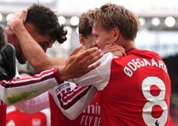 Chỉ có 2 đội bóng có thể ngăn cản Arsenal vô địch EPL mùa này
