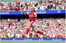 Đồng đội ở Arsenal hết lời khen ngợi Riccardo Calafiori