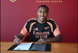 Arsenal chiêu mộ thành công tiền đạo 16 tuổi
