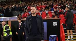 Michael Carrick nói và Lisandro Martinez nổi điên sau trận thua Man City