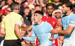 Micah Richards: Derby Manchester là ngày tồi tệ của trọng tài