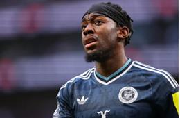 Newcastle nhận tin cực buồn về Anthony Elanga
