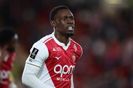 Lamine Camara được khuyên từ chối Chelsea