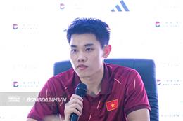 Đình Bắc hạnh phúc trong lần đầu đeo băng đội trưởng ĐT Việt Nam