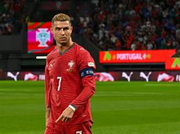 Ronaldo thích bài viết chỉ trích HLV Jesus và ĐT BĐN