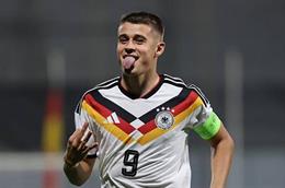 Barcelona nhắm tiền đạo người Đức sau khi hụt Julian Alvarez