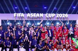 HLV John Herdman: Đây là chiếc cúp lịch sử của bóng đá Indonesia