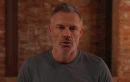 Jamie Carragher khiến NHM Man City lo lắng