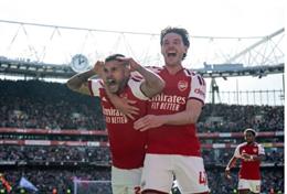 2 ngôi sao của Arsenal được khen ngợi sau trận thắng Leeds