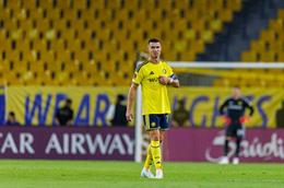 Ronaldo ghi bàn cho Al-Nassr, tạm gác bất ổn ở tuyển Bồ Đào Nha