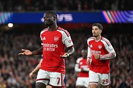 Saka vượt thành tích của Cesc Fabregas tại Champions League