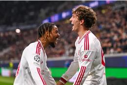 Sao trẻ Liverpool hết lời khen ngợi Bradley Barcola