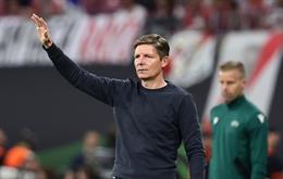 HLV Oliver Glasner đưa 2 trung vệ của Arsenal lên mây