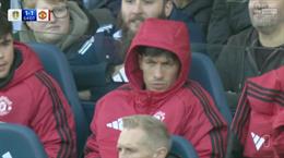 Lý do Martinez bị thay ra sớm ở trận MU đấu Leeds