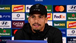 Araujo chưa muốn nghĩ về việc được Liverpool mua đứt
