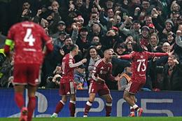 Liverpool 4-3 Villarreal: The Kop lại tạo phép màu tại Anfield