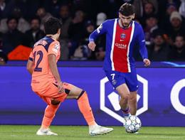 PSG mất Kvaratskhelia dài hạn sau trận thắng Barcelona