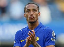 Vì sao Joao Pedro vắng mặt trước Tottenham?