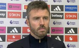 HLV Michael Carrick sẵn sàng đối mặt kịch bản bị MU sa thải