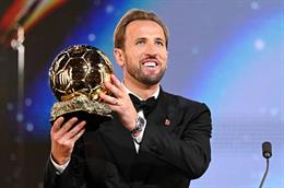 Harry Kane được Bayern chào đón như người hùng sau khi giành QBV