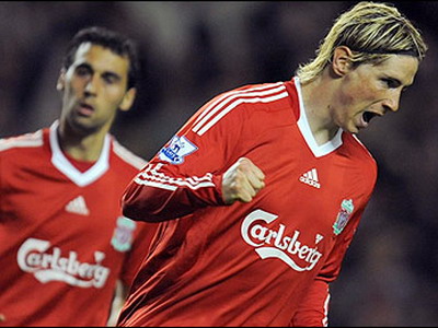 Torres cũng rất xuất sắc với “cú đúp” cho riêng mình hình ảnh