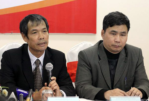 Ông Dương Nghiệp Khôi (phải) rút lui, ông Ngô Lê Bằng (trái) trở thành ứng cử viên duy nhất cho ghế Tổng thư ký hình ảnh